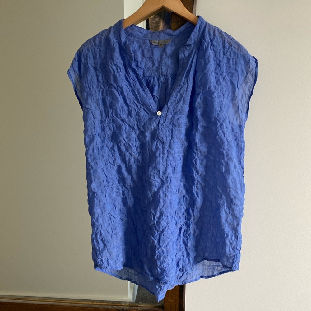 American Colors ‘Montauk Top Ocean Crinkle Cotton’  V-neck Lightweight Blouse